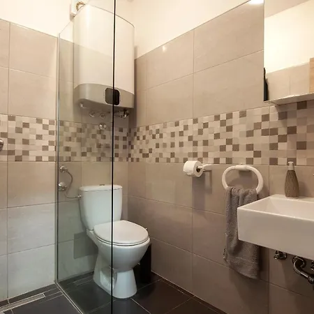 Apartments Kajfes *