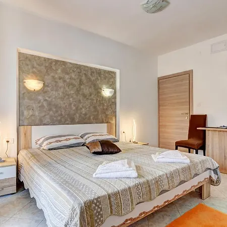 Apartments Kajfes