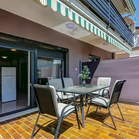 Kajfes Apartament *