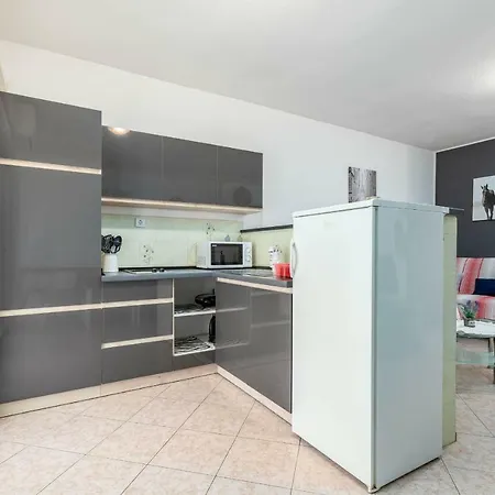 Kajfes Apartament Fažana